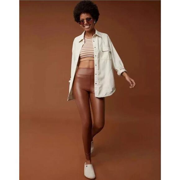 Leggings OFFLINE By Aerie Real Luxe Faux Leather Legging NEW Brown Size Medium - Picture 2 of 11